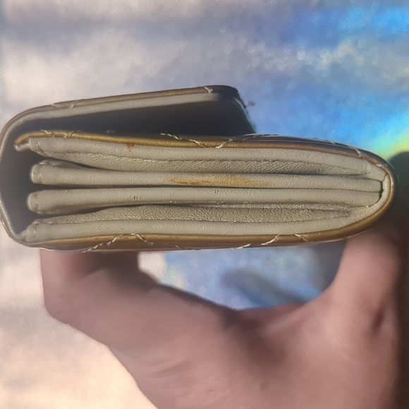 Chanel Gold patent leather long wallet - Picture 3 of 13